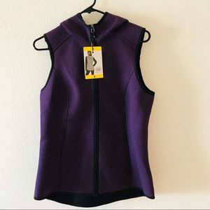 NWT. Gerry Hooded Sleeveless Vest. Size S.